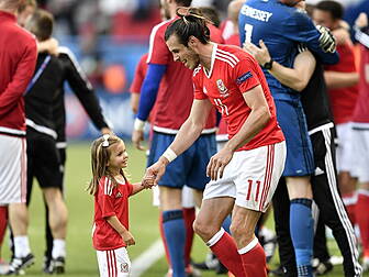 Wales charged by UEFA over bri...
